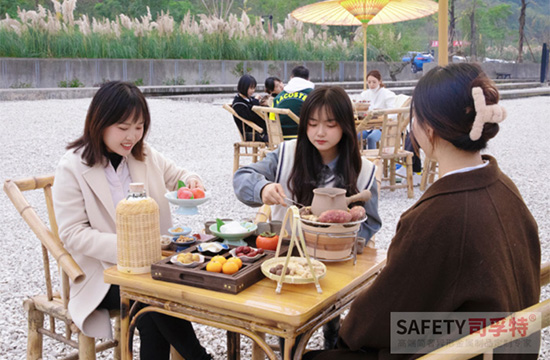 圍爐煮茶：茶是關(guān)鍵，這兩類茶不適合煮[圍爐茶桌，自制圍爐]