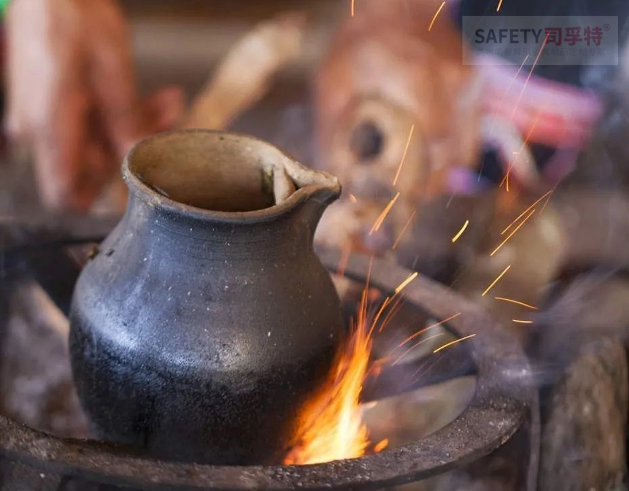 火塘烤茶（圍爐煮茶）文化：人間煙火，歲月靜好 (圖3)