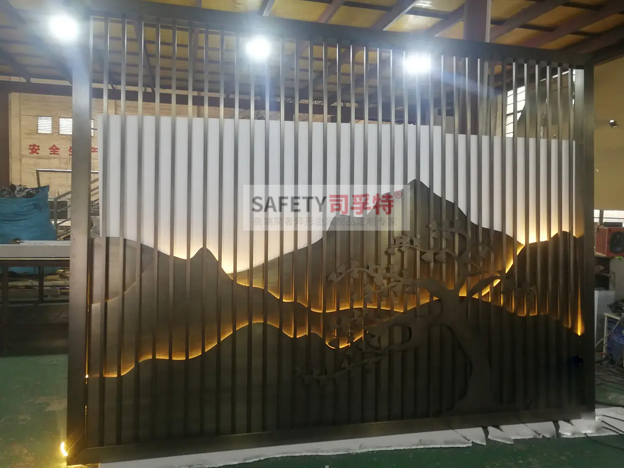 金屬山水屏風(fēng)隔斷：新中式古典風(fēng)，精致優(yōu)雅，輕奢舒適(圖3)