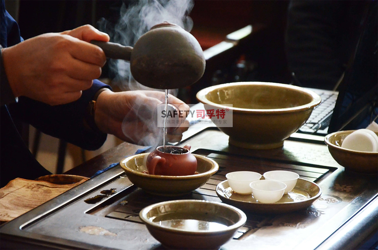 “圍爐煮茶”為什么火？年輕人追捧是有原因的-司孚特圍爐茶桌(圖2)