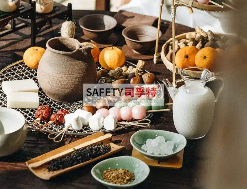 圍爐煮茶驟然爆火，一套好的圍爐茶桌必不可少[司孚特圍爐茶桌,炭火爐](圖2)