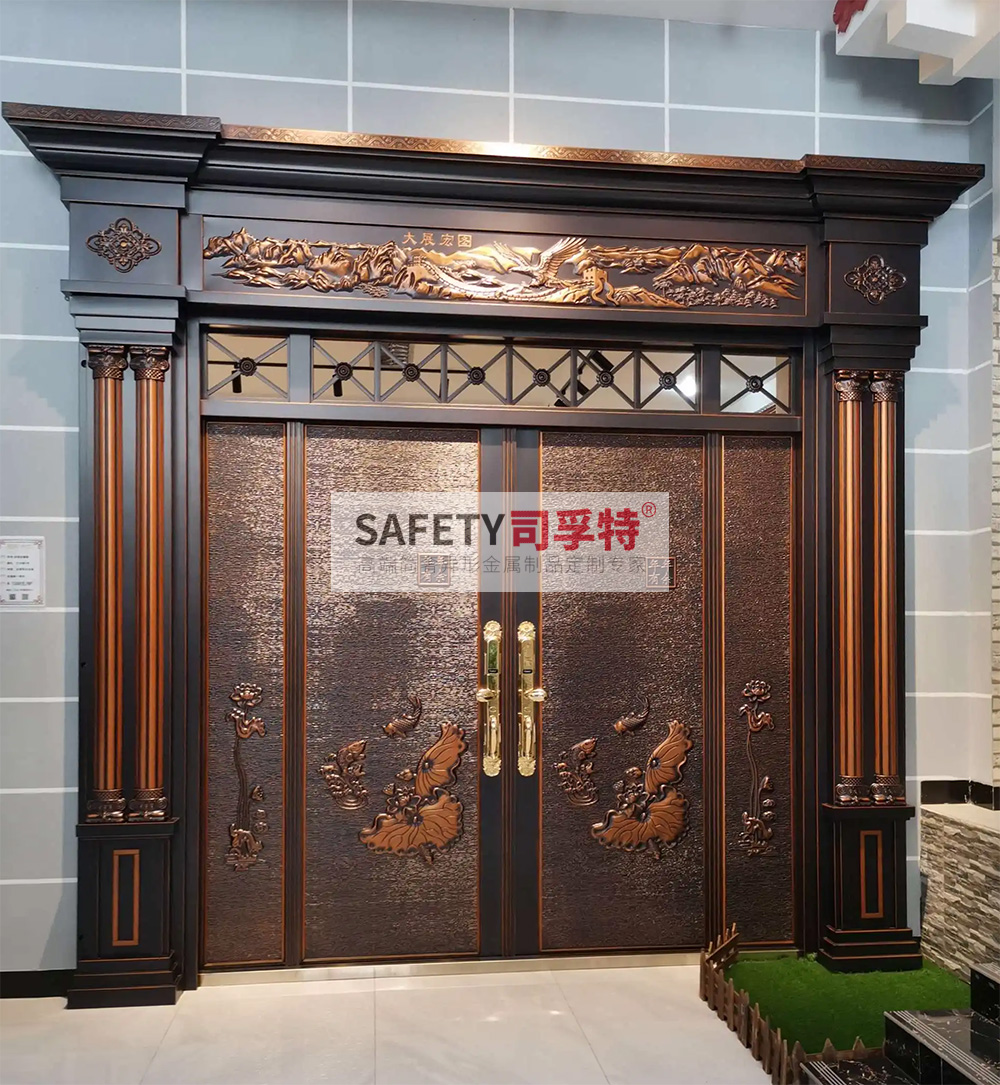 別墅大門用什么材質(zhì)好？[別墅銅門，鋁藝別墅大門](圖2)
