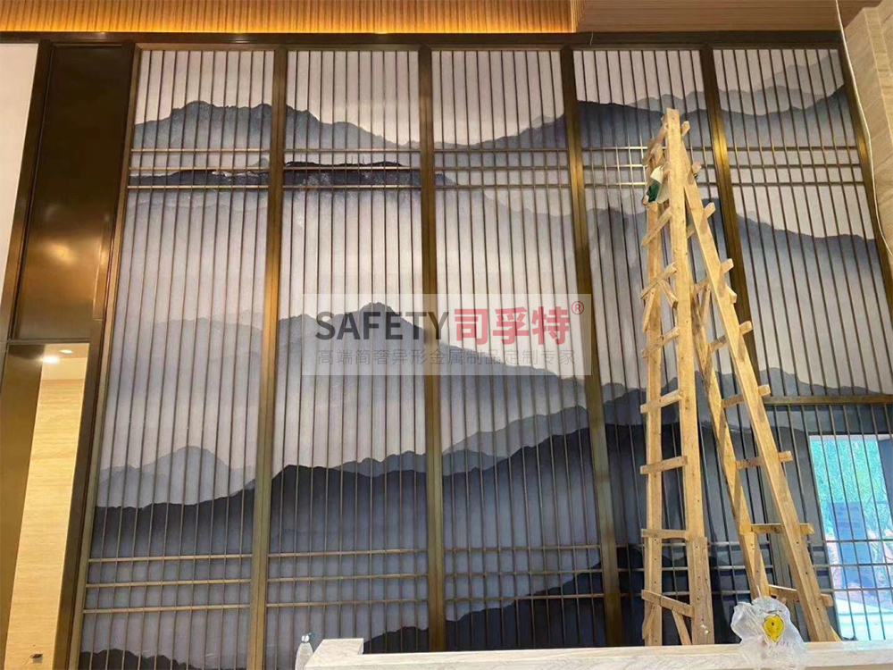 金屬屏風（不銹鋼屏風、鋁雕屏風）安裝過程和步驟講解(圖1)